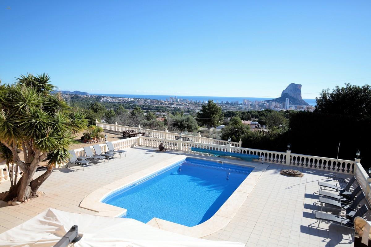 Villa For Sale in Calpe, Alicante