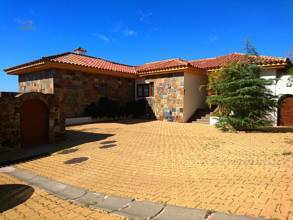 Thumbnail von Villa For Sale in Benalmadena, Málaga