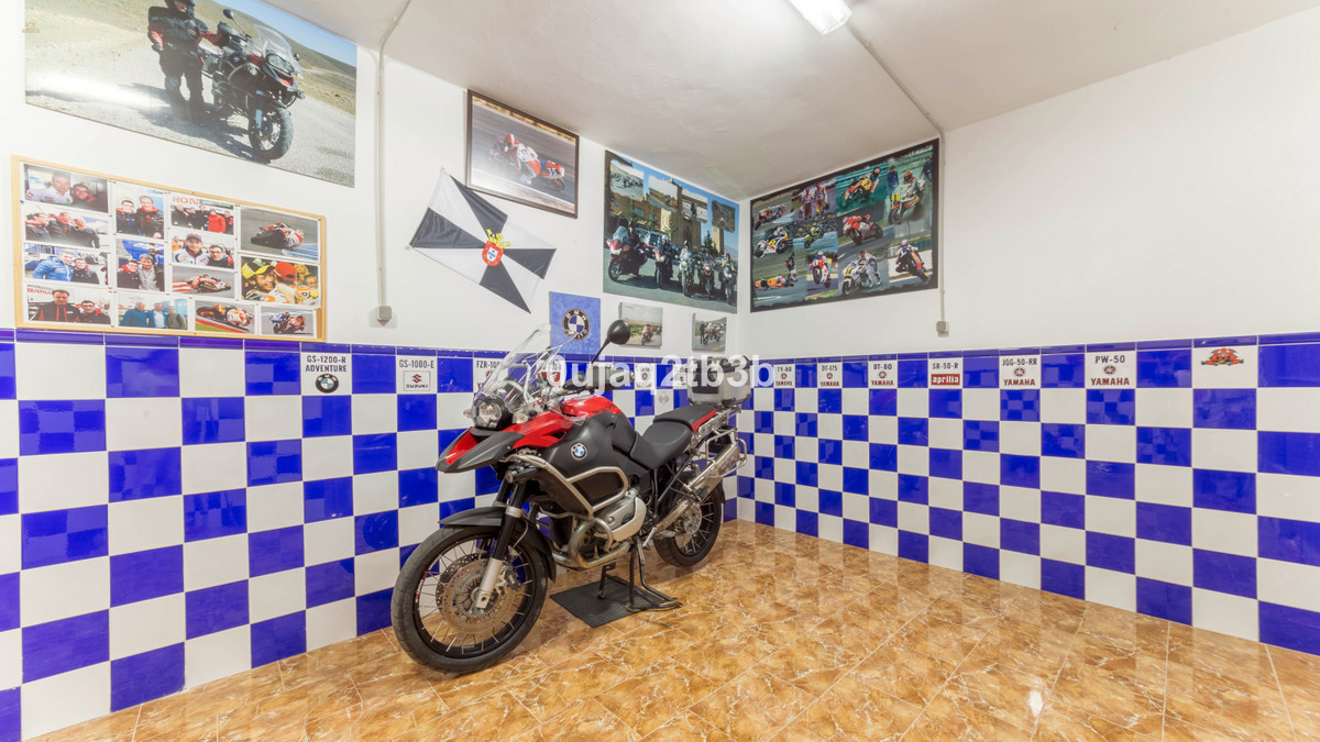 Thumbnail von Villa For Sale in Cortes De La Frontera, Málaga