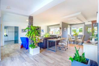 Thumbnail von Villa For Sale in Benalmadena, Málaga