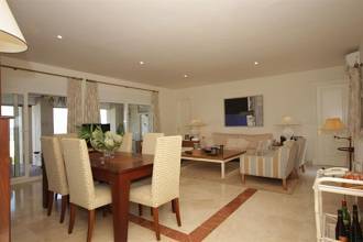 Thumbnail von Villa For Sale in Estepona, Málaga