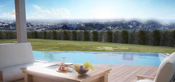 Thumbnail von Luxus-Villa in El Paraiso R2862914