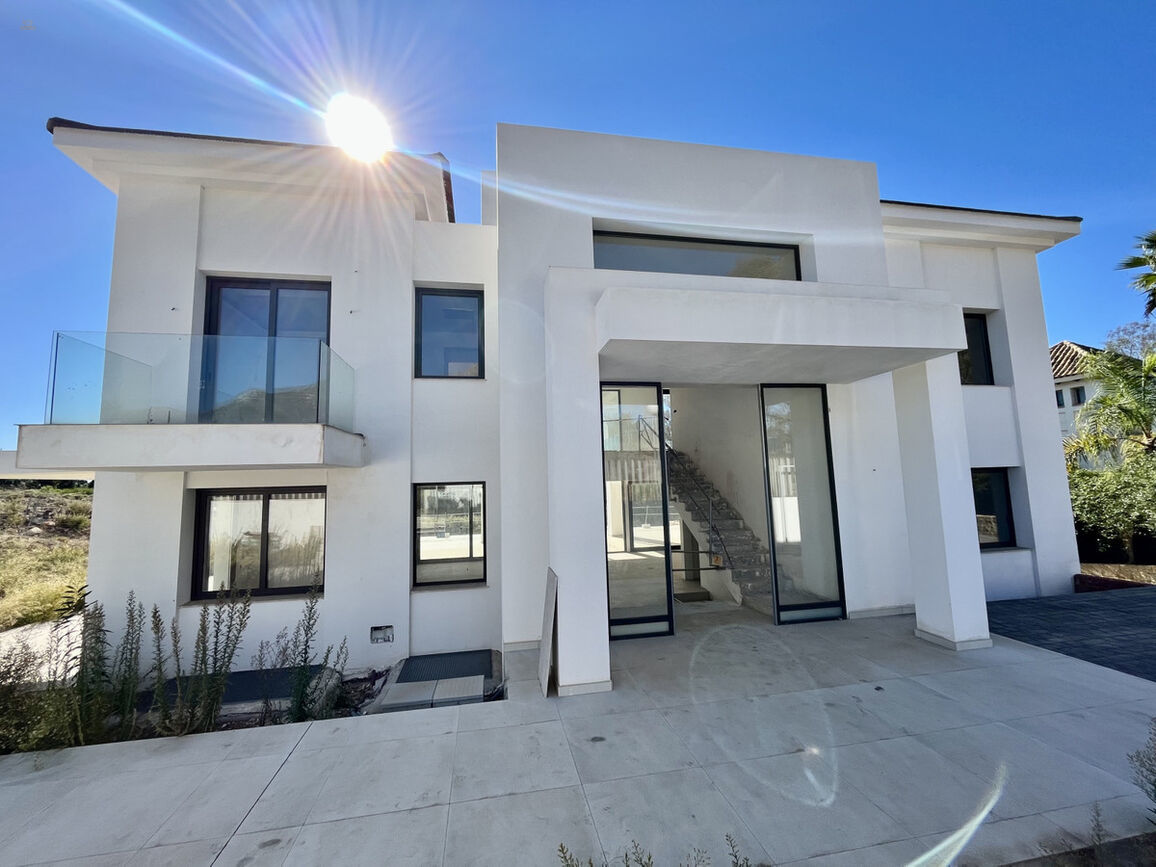 The Golden Mile Villa ES134962