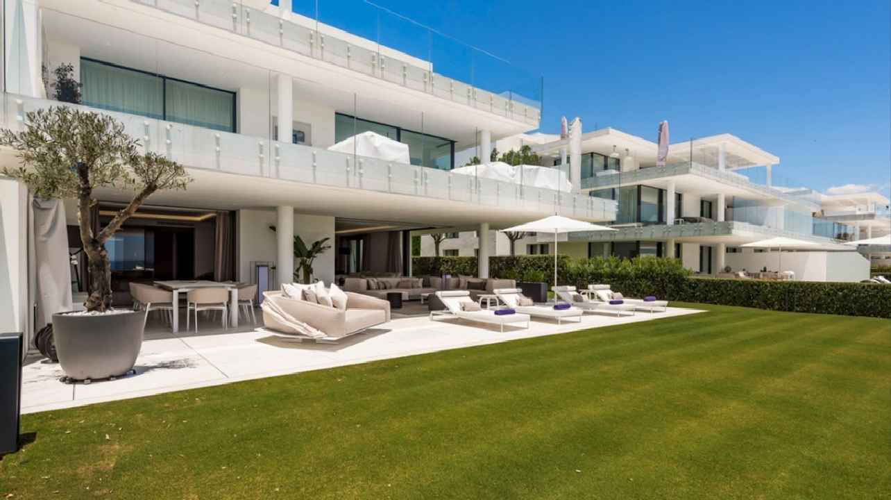  New Golden Mile Apartment ES131772