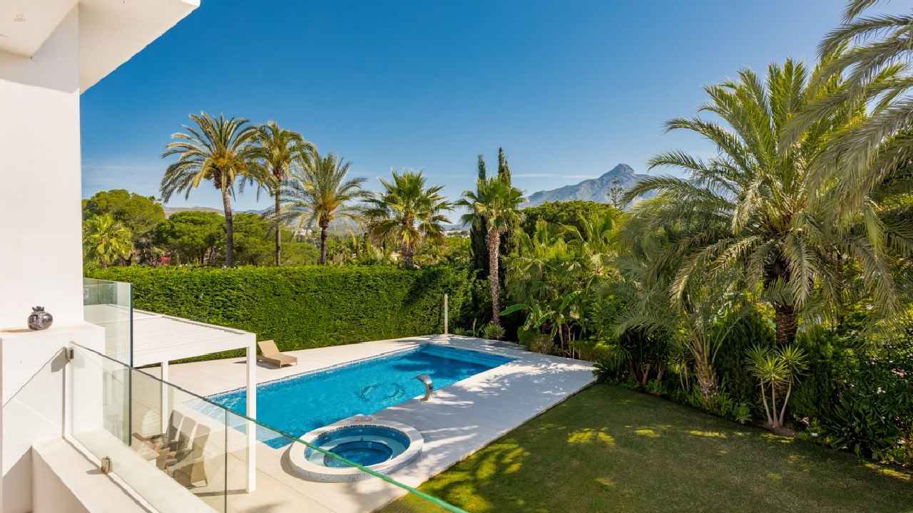  Marbella Villa ES130220