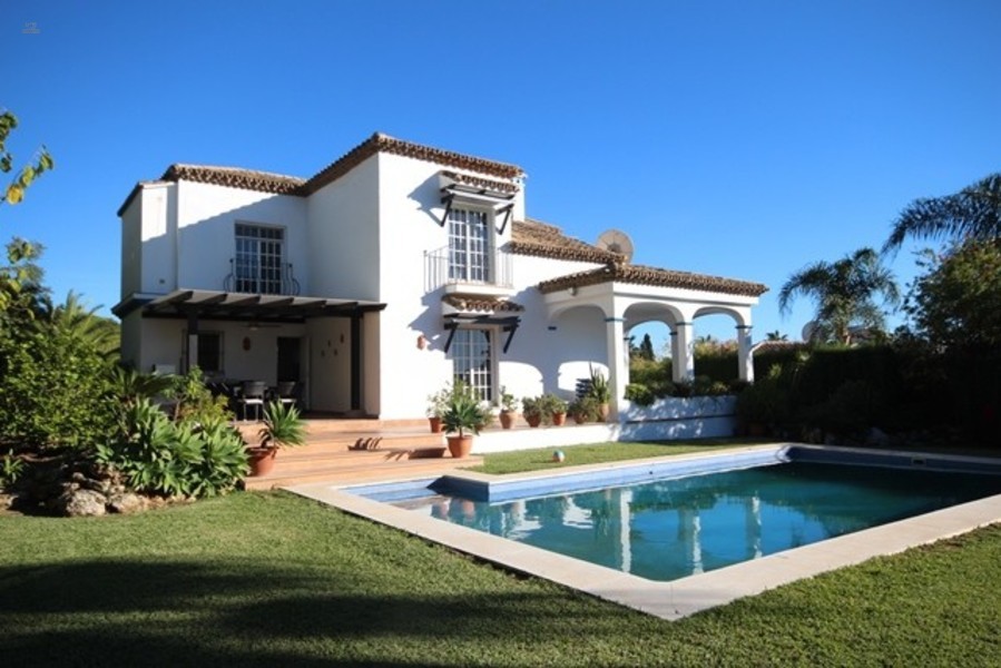 Luxus-Villa in Nueva Andalucia R2795435