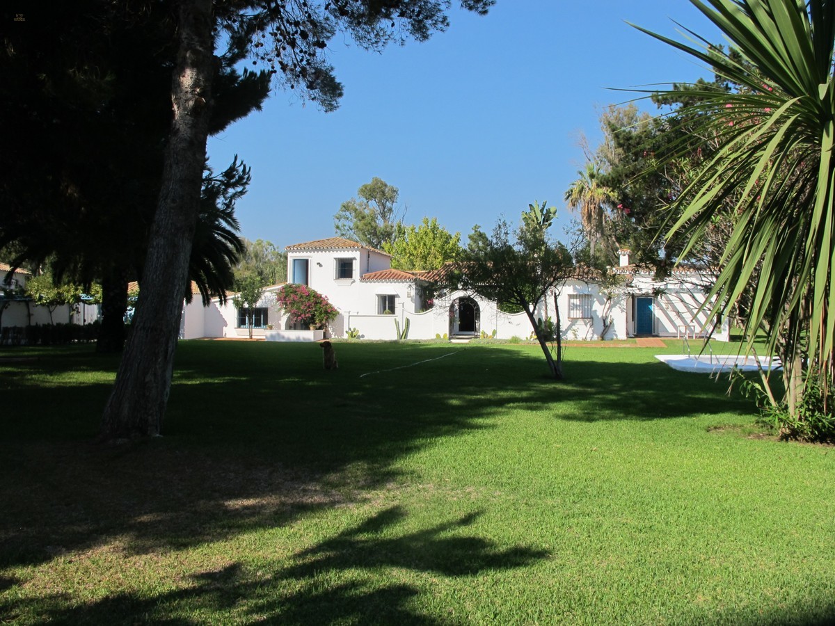 Thumbnail von Guadalmina Baja Land ES122751