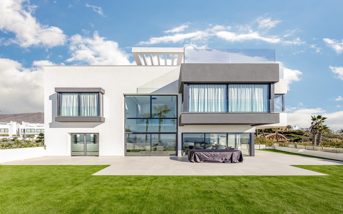 Estepona Town House ES91659