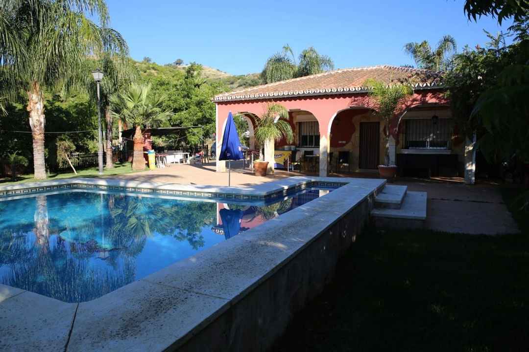 Villa For Sale in Coin, Málaga