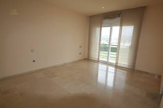 Thumbnail von Villa For Sale in Sierrezuela, Málaga