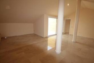 Thumbnail von Villa For Sale in Sierrezuela, Málaga