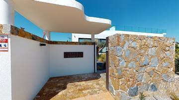 Thumbnail von Villa For Sale in Campoamor, Alicante