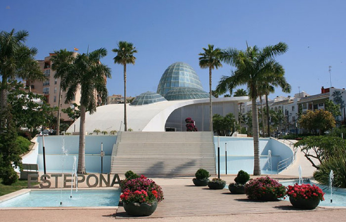 Thumbnail von Apartment For Sale in Estepona, Málaga