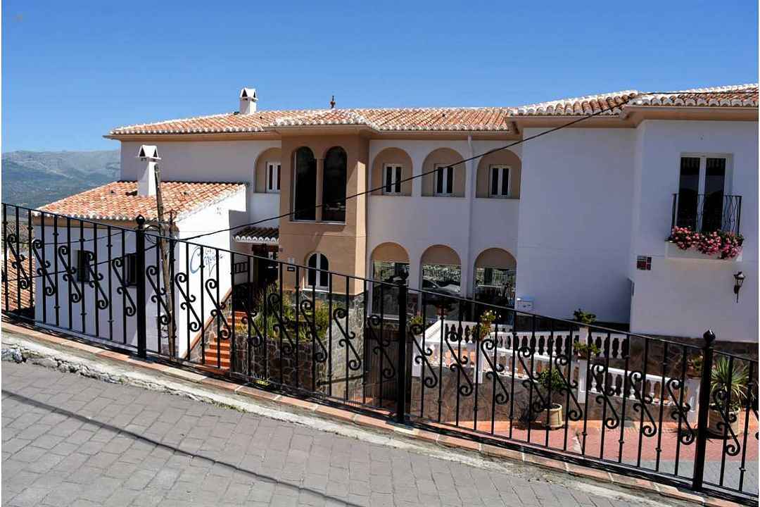 Commercial Property For Sale Los Romanos, Málaga