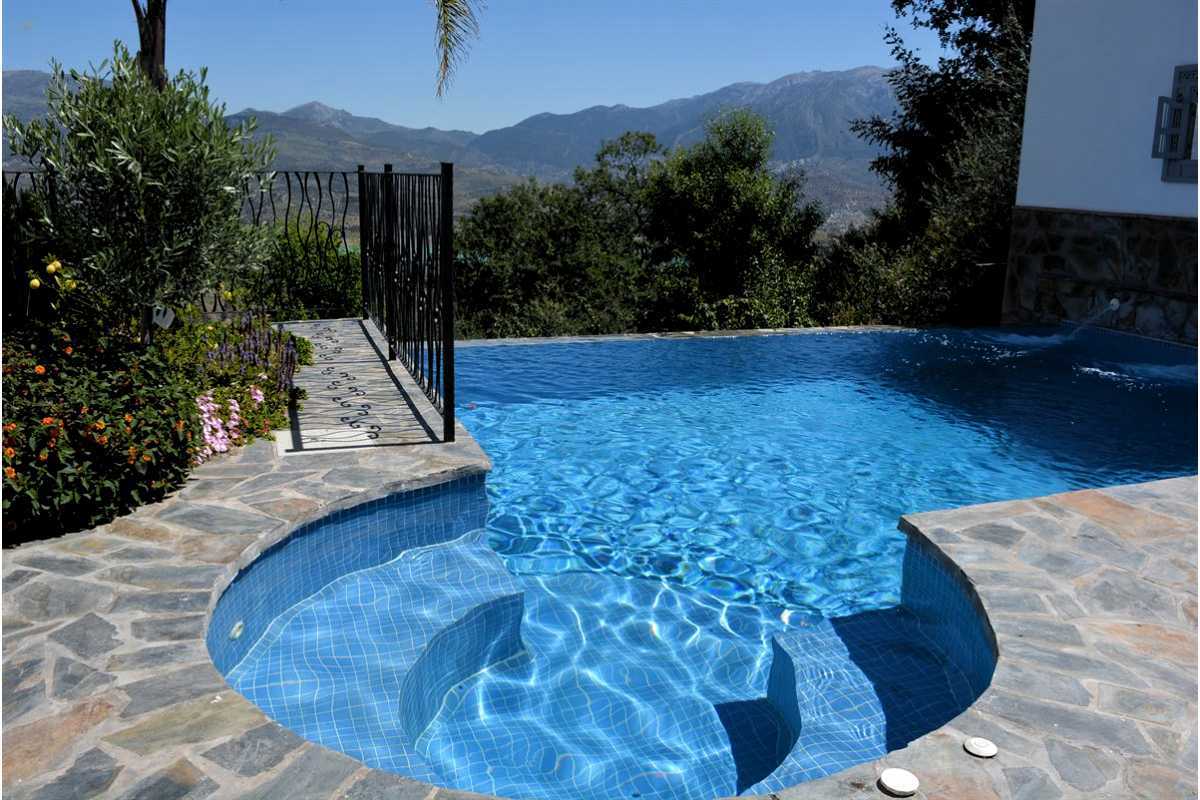 Thumbnail von Commercial Property For Sale Los Romanos, Málaga