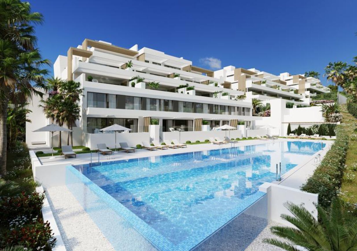 Apartment For Sale in Estepona, Málaga