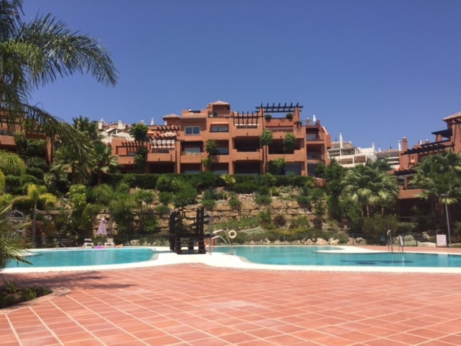 Luxus-Wohnung in Nueva Andalucia R2833874