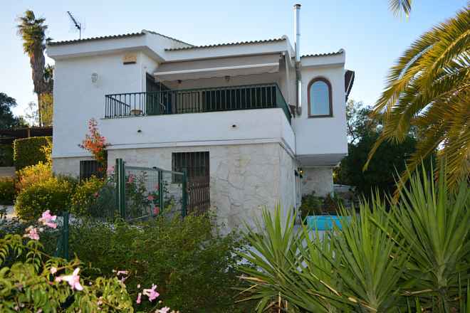 Villa For Sale in Cártama, Málaga