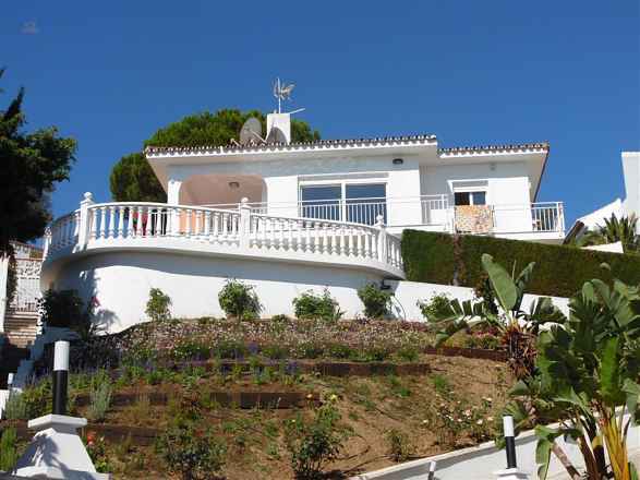 Villa For Sale in Torrenueva, Málaga