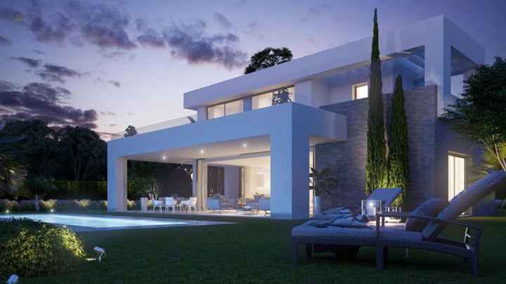 Villa For Sale in Calahonda, Málaga 