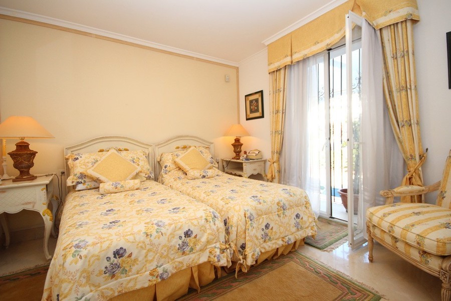 Thumbnail von Luxus-Wohnung in Elviria R2818391
