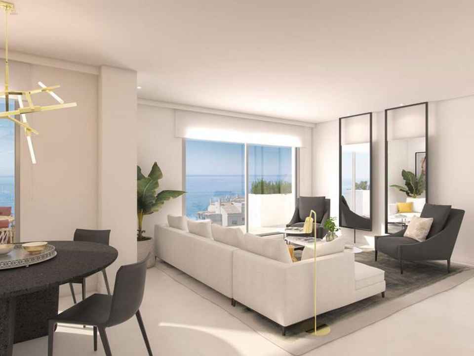 Apartment For Sale in Benalmadena, Málaga