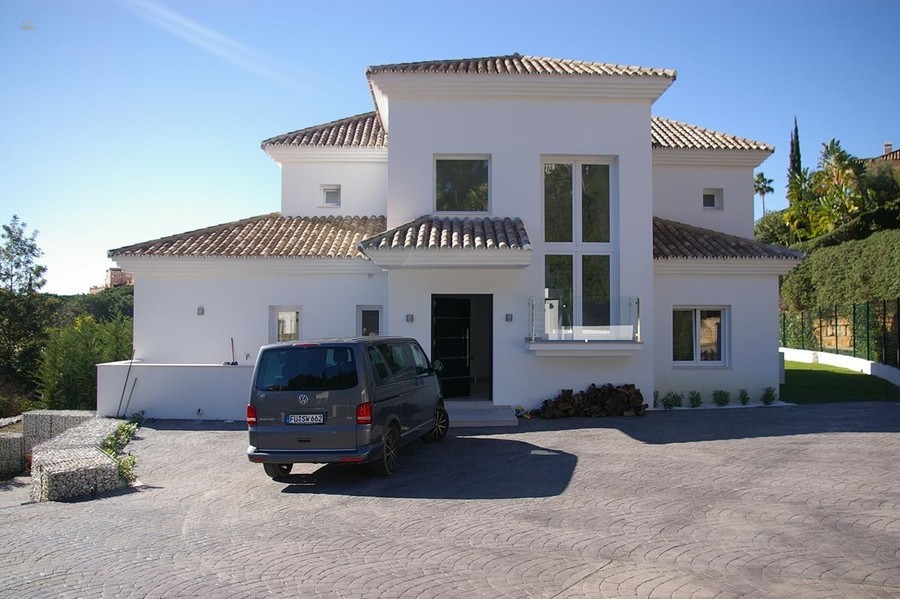 Luxus-Villa in Elviria R2822741