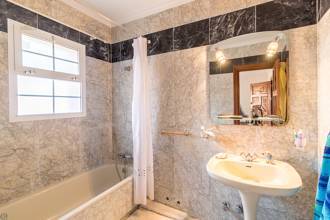 Thumbnail von Villa For Sale in Manilva, Málaga