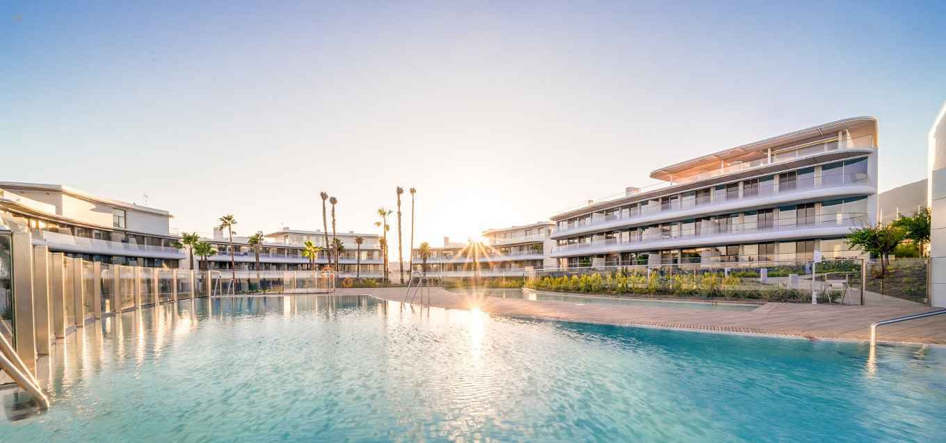 Apartment For Sale in Estepona, Málaga