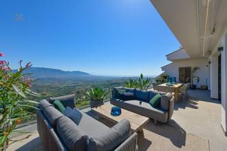 Thumbnail von Villa For Sale in La Mairena, Málaga