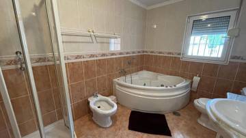 Thumbnail von Villa For Sale in Alhaurin de la Torre, Málaga