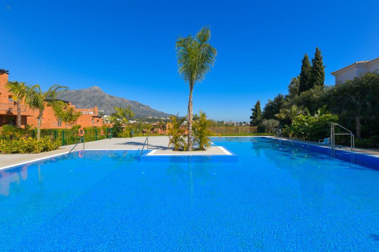 Thumbnail von Apartment For Sale in Nueva Andalucia, Málaga