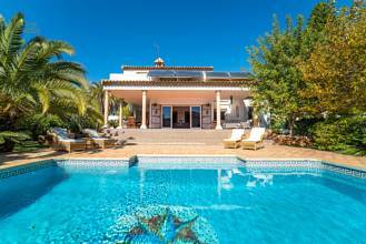 Thumbnail von Villa For Sale in El Paraiso, Málaga