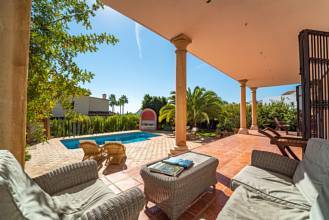 Thumbnail von Villa For Sale in El Paraiso, Málaga