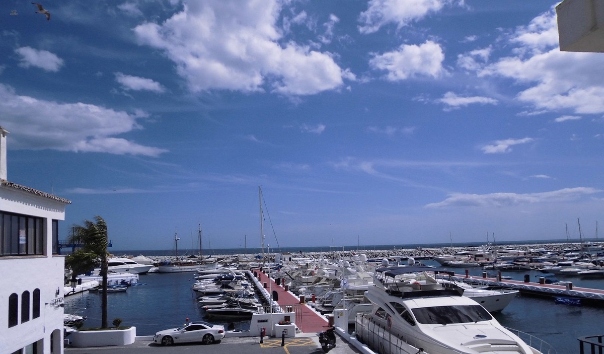 Thumbnail von Apartment For Sale in Puerto Banús, Málaga