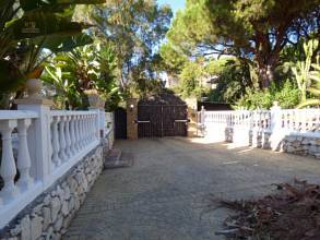 Thumbnail von Villa For Sale in Elviria, Málaga