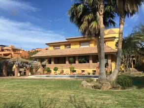 Thumbnail von Luxus-Villa in Estepona R2806217