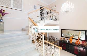 Thumbnail von Villa For Sale in Málaga