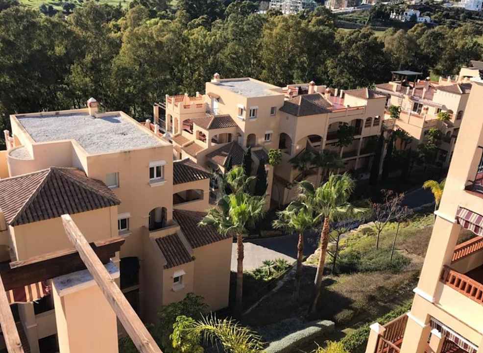 Apartment For Sale in Atalaya, Málaga