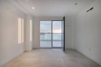 Thumbnail von Villa For Sale in Sierrezuela, Málaga