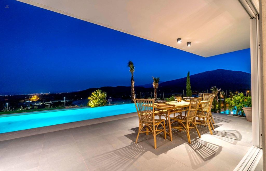 Villa For Sale in Finestrat, Alicante