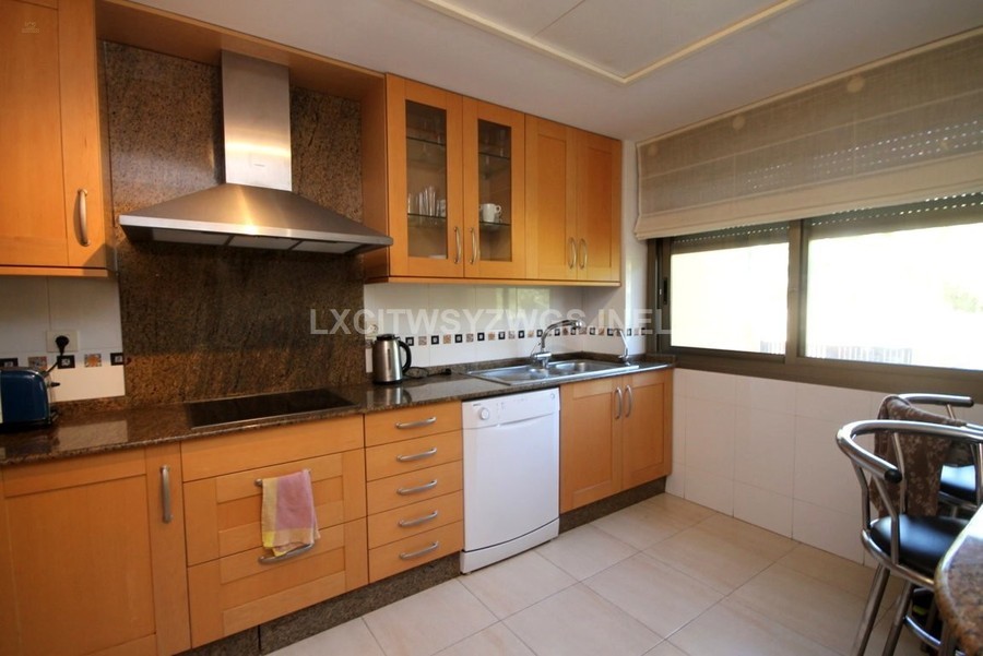 Thumbnail von Luxus-Villa in Nagüles R2793515