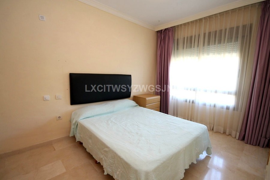 Thumbnail von Luxus-Villa in Nagüles R2793515