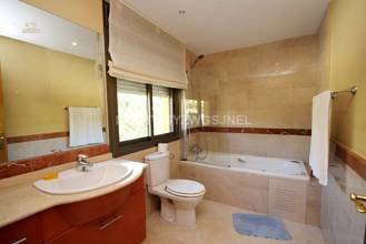 Thumbnail von Luxus-Villa in Nagüles R2793515