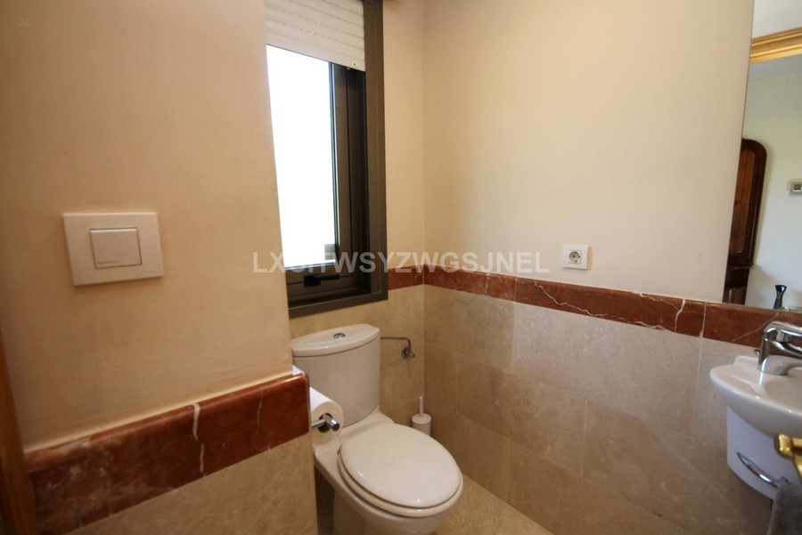 Thumbnail von Luxus-Villa in Nagüles R2793515