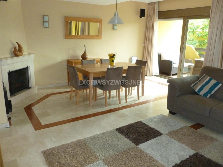 Thumbnail von Luxus-Villa in Nagüles R2793515