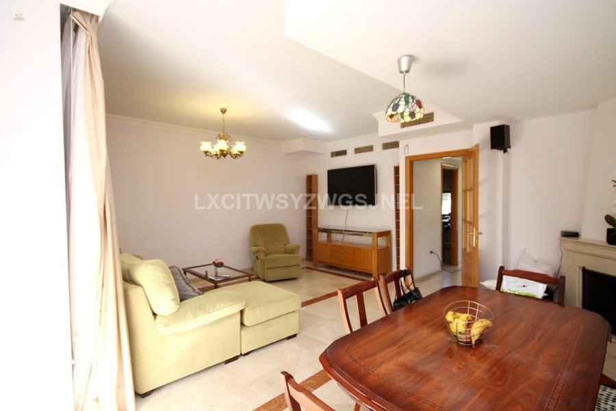 Thumbnail von Luxus-Villa in Nagüles R2793515