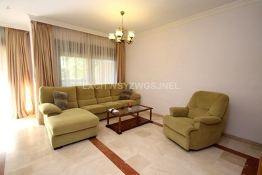 Thumbnail von Luxus-Villa in Nagüles R2793515