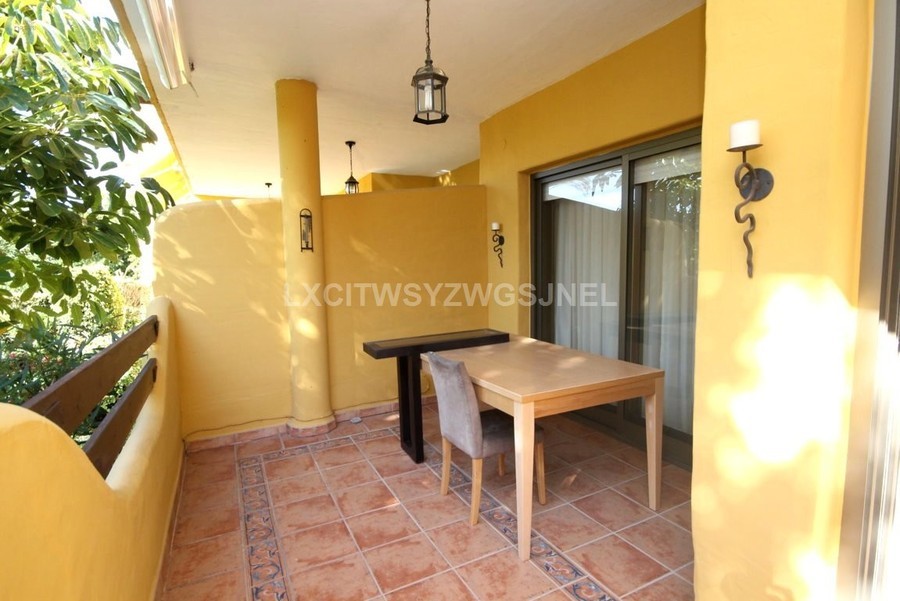 Thumbnail von Luxus-Villa in Nagüles R2793515