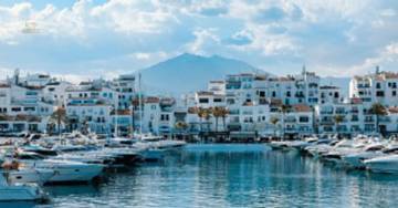 Thumbnail von Villa For Sale in Estepona, Málaga